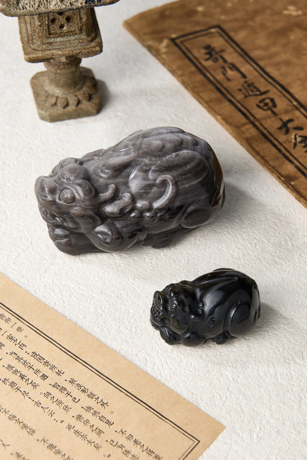 Feng Shui Ornaments：Obsidian/Silver Sheen Obsidian Pi Xiu