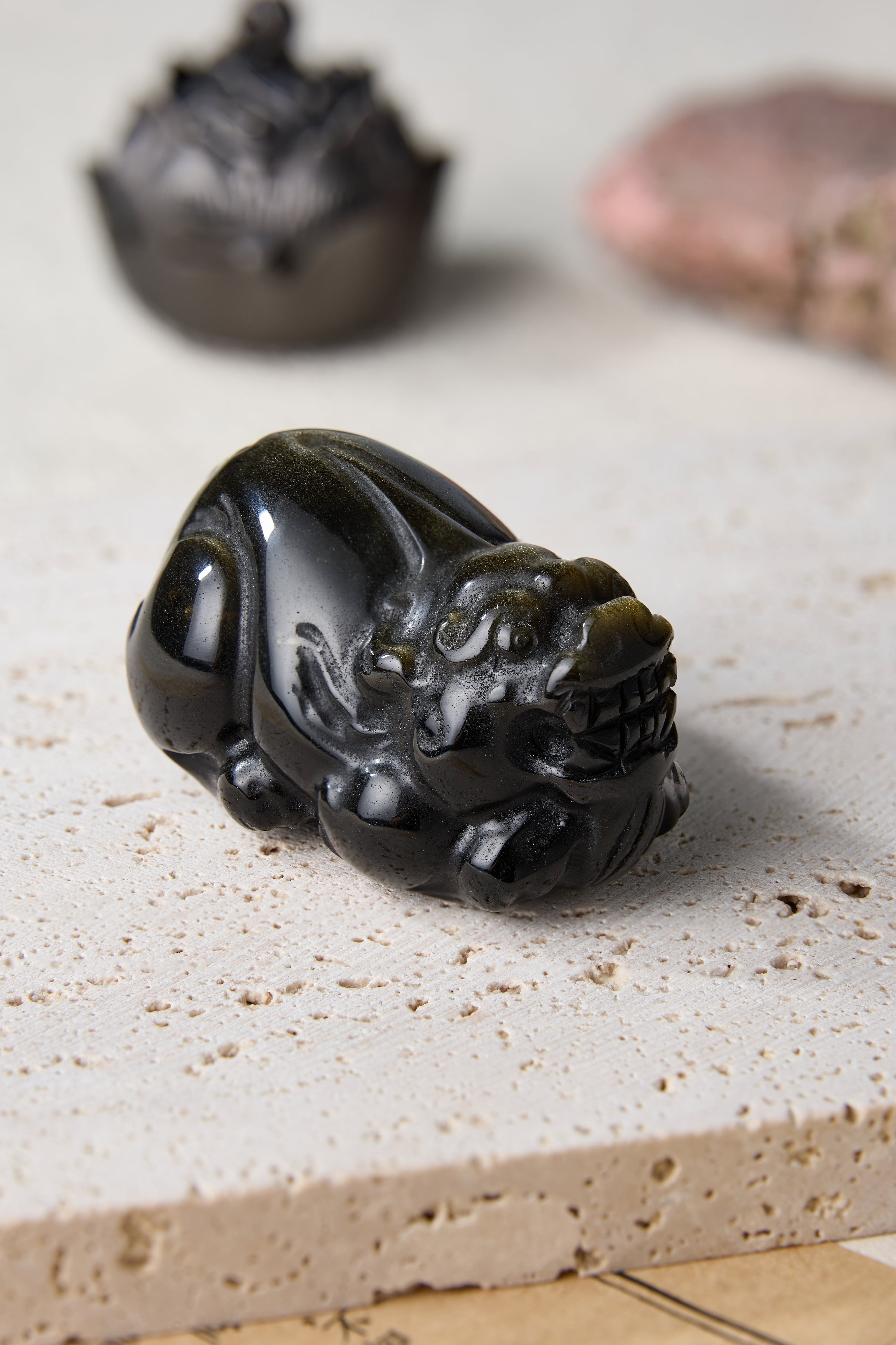 Feng Shui Ornaments：Obsidian/Silver Sheen Obsidian Pi Xiu