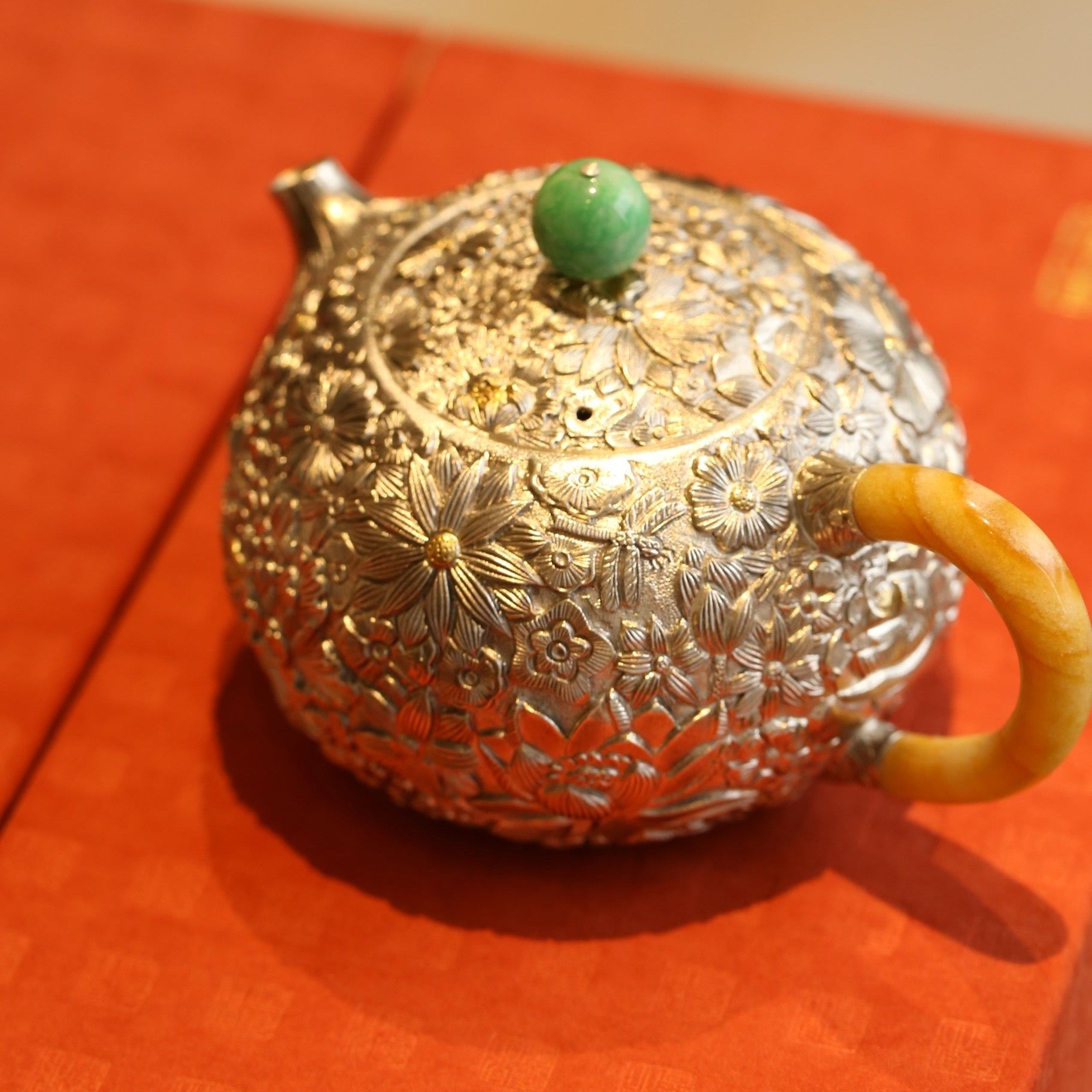 The Hundred Flowers Silver Teapot / Full Set Available